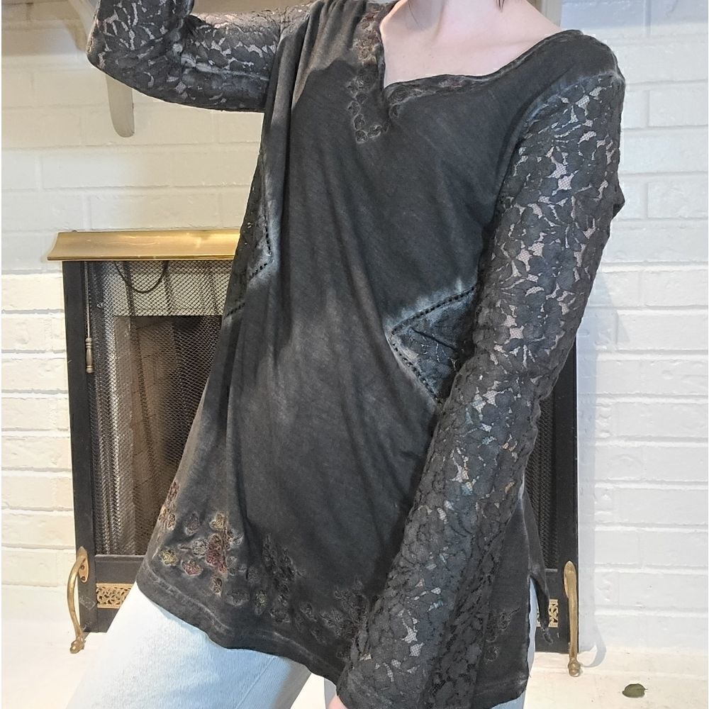 Grey Fairycore Blouse by BKE - Picture 3 of 4